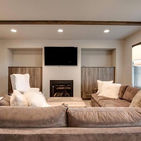 Luxury Townhome On The Park With Bridger Mtn Views Bozeman Exterior photo